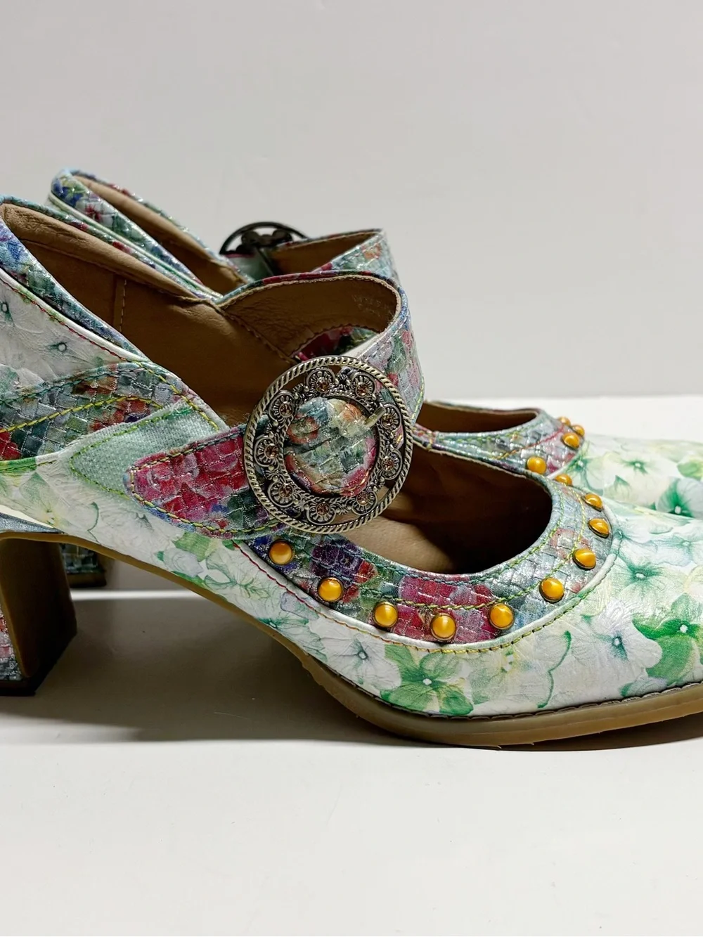 L'ATISTE Floral Mary Jane Block Heel Pumps in White, Green, Pink